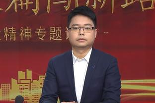 胡歌晒范志毅组图：能和偶像一起回到他叱咤风云的年代是什么感觉